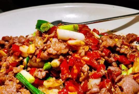 探索湖南美食新魅力，最新湘菜特色菜大盘点